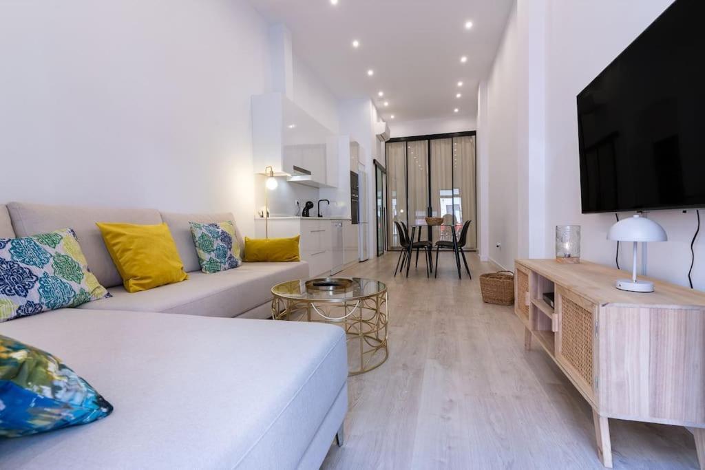 Apartamento Nuevo En El Centro De Elche Dış mekan fotoğraf